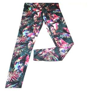 VS PINK Ultimate Yoga Legging Tropical